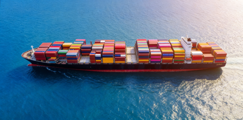 How-Disposable-Paper-Packaging-Is-Safely-Loaded-for-International-Shipping